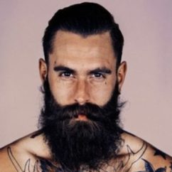 Мужская стрижка с бородой